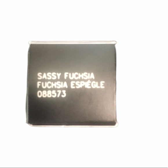 Mary Kay fucshia lipstick - Picture 5 of 5